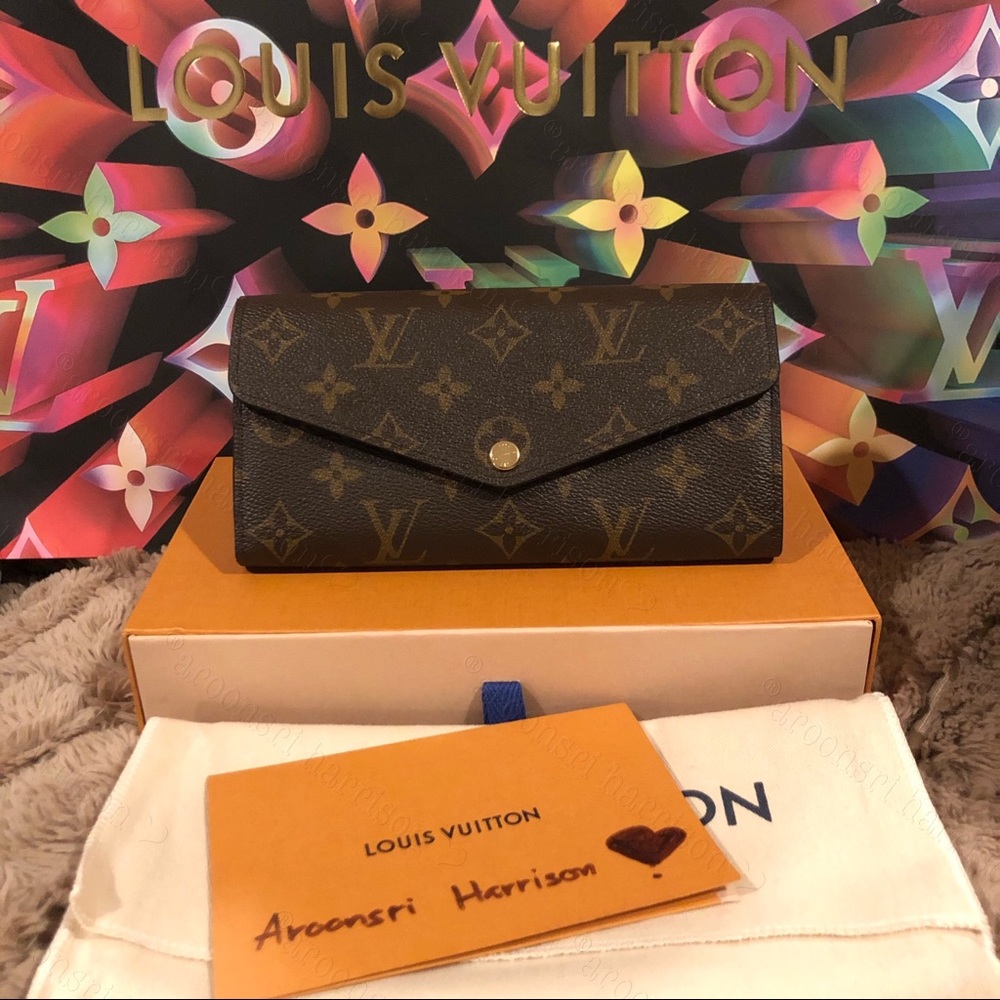 BNIB Sara wallet ❤️